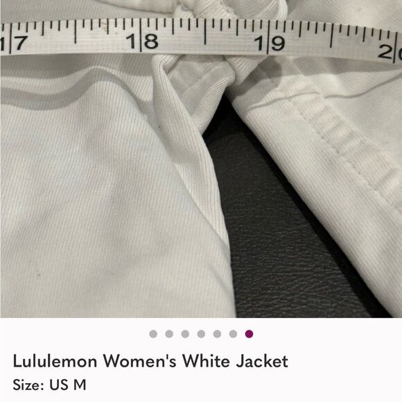 Lululemon Athletica Women's Cream Utility Jacket - Picture 7 of 7